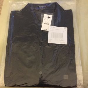 Express Women’s Essential Stretch Shirt